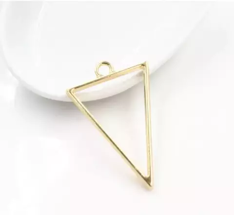 DIJE TRIANGULO - ORO BRILLANTE