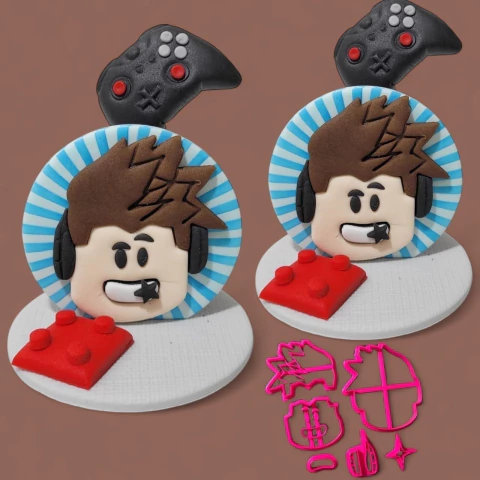 C671 CABEÇA MENINO ROBLOX 6,5CM 0015 - comprar online