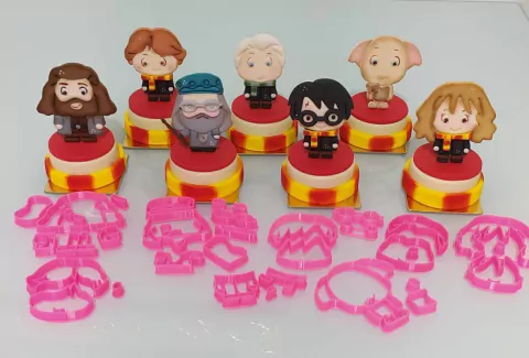 C143 KIT PERSONAGENS 6CM 055