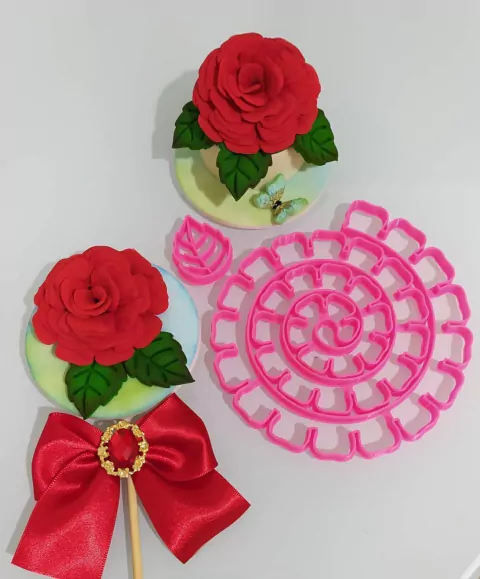 C94 FLOR CORAÇÃO 4,5CM 016