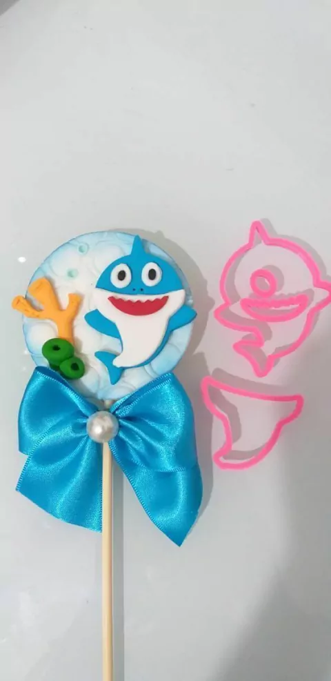 C45 BABY SHARK 5,5CM 012