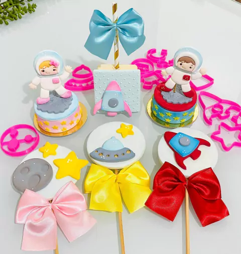 C376 KIT ASTRONAUTA 7CM E 6,5CM 0033