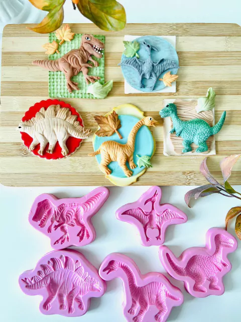 MS218 KIT 5 DINOSSAUROS 7CM