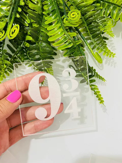 TQ112 MARCADOR NOVE TRÊS QUARTO 8X8CM 0013