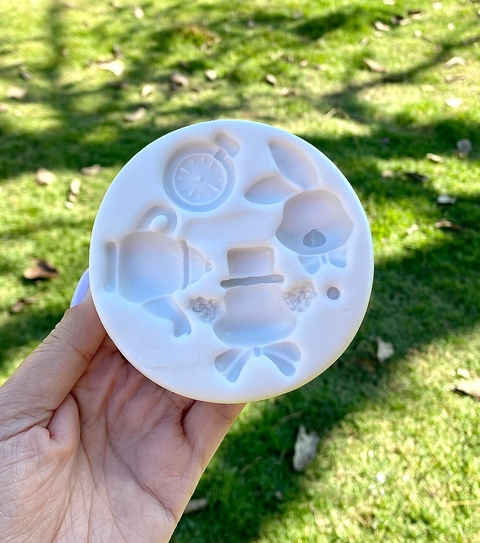 MS868 MOLDE DE SILICONE ALICE NO PAÍS DAS MARAVILHAS