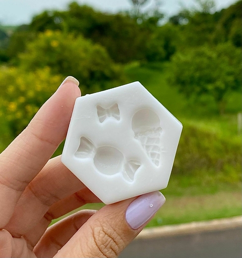MS1106 MOLDE DE SILICONE MINI DOCINHO E SORVETE 007