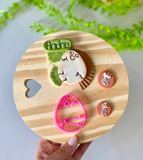 C497 OVO DE DINOSSAURO 5CM 0012