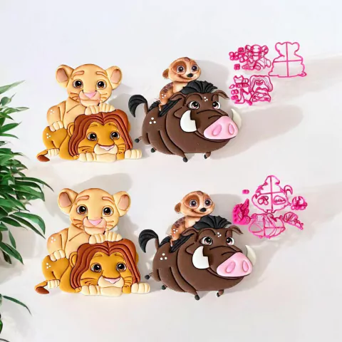 C532 KIT CORTADORES REI LEÃO 8CM 0068