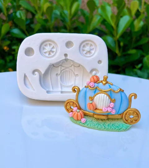 MS1255 CARRUAGEM DA CINDERELLA 7CM