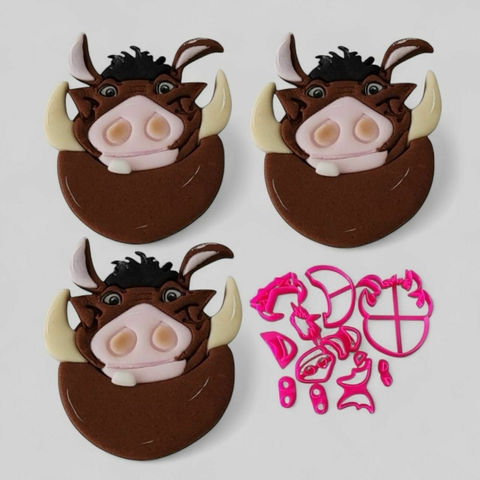 C645 PUMBA CABEÇA REI LEÃO 6,5CM 0018