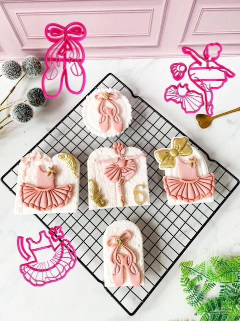 C765 KIT BAILARINA DE 7 A 9CM 0052