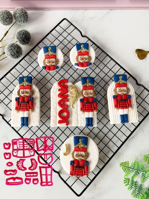 C769 QUEBRA NOZES 10CM 0019