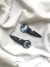 • PAR DE HAIR-CLIPS • LA LUNA •