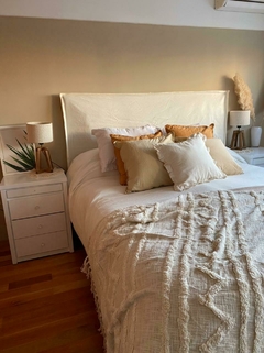 FUNDA DE RESPALDO DE CAMA en internet