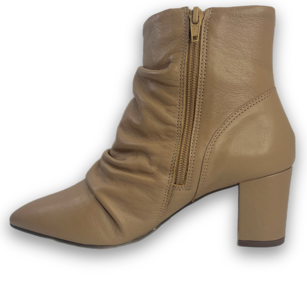 Bota Parô All Day Couro Soft Leather Feminina Nude - comprar online
