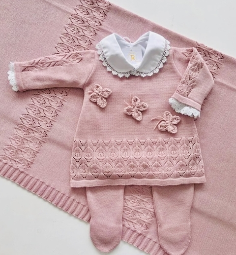 Saída de maternidade em tricô bebê menina