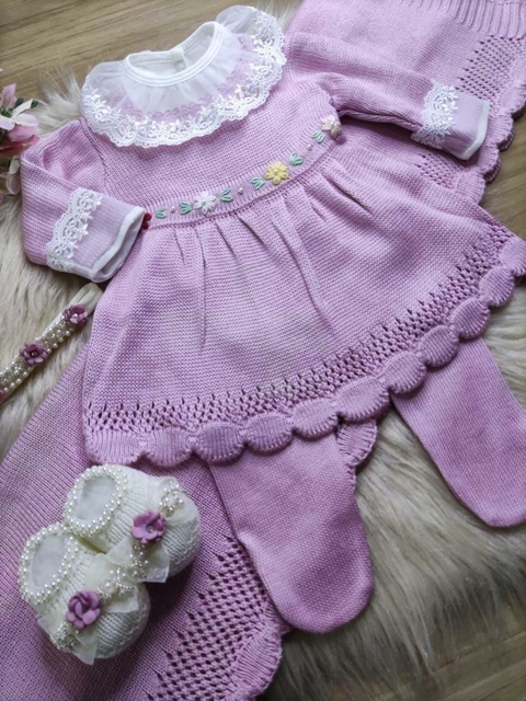 Saída de maternidade em tricô bebê menina