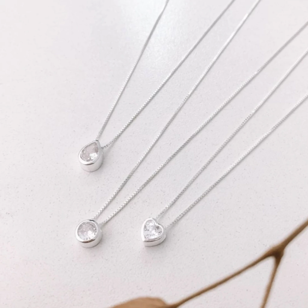 Colar Gargantilha Ponto de Luz Caixa Alta Prata 925