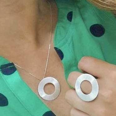 COLAR CIRCULO ESCOVADO 45 CM PRATA 925/950