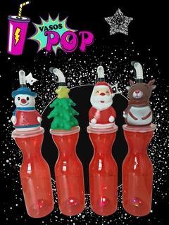 Botella navideña con personajes 3D