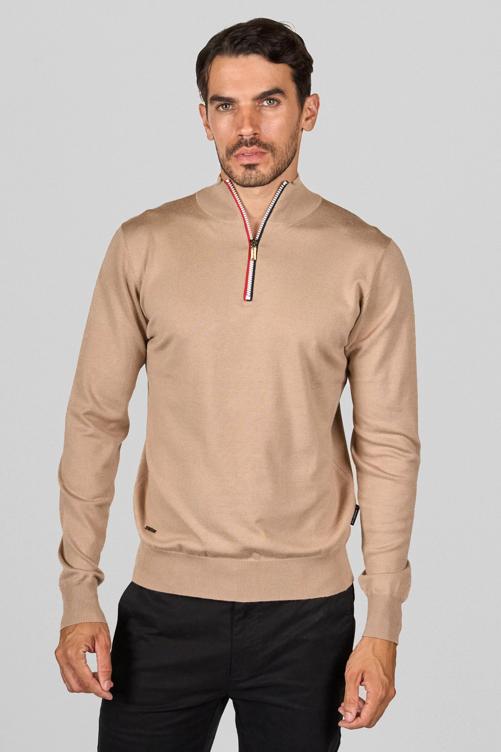 SWEATER MEDIO CIERRE VATSA
