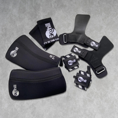 Kit Legacy Black: Grip Legacy + Joelheira + Munhequeira Canelada + Munhequeira Elástica