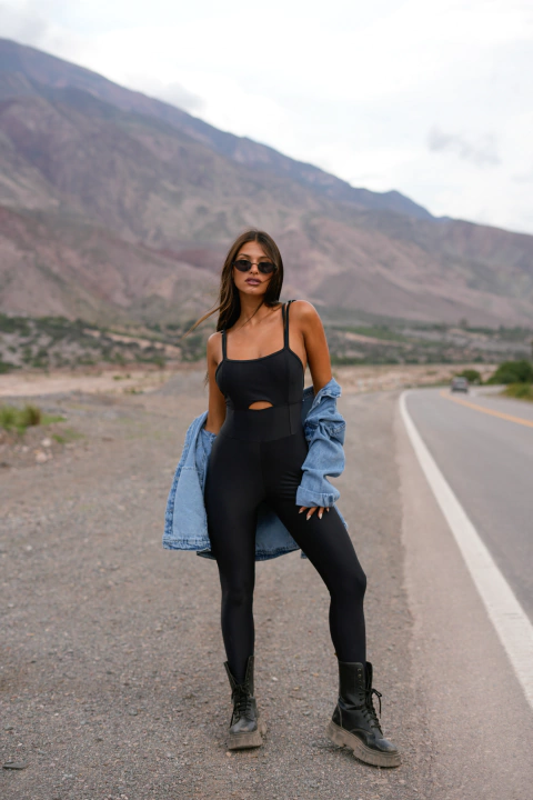 MONO URANO - comprar online