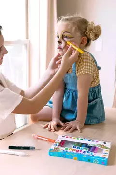Crayones para rostro y cuerpo Body Doodlers en internet