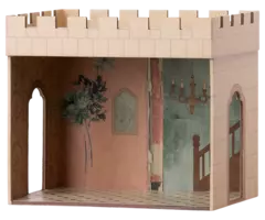 Salón del castillo, Ratón.