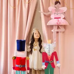 Adornos gigantes colgantes del ballet El cascanueces (x3) en internet