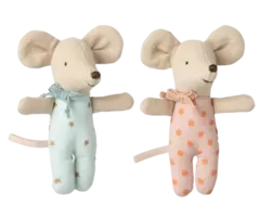 Twins, Baby mice in matchbox en internet