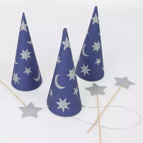 Sombreros y varitas de magos para fiesta