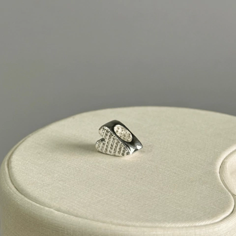 Berloque Coração Cravejado