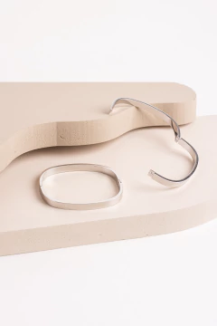 Esclava Square en internet