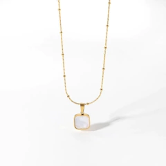 Collar Shelly en internet