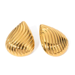 Aros Madelain en internet