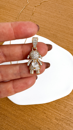 Pingente Menina Zirconia Dourado