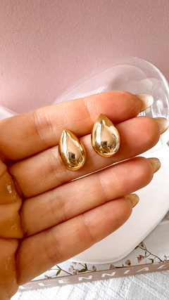 Brinco Gota P Dourado - comprar online