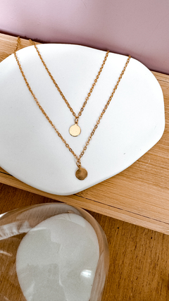 Colar Duplo Medalhas Dourado