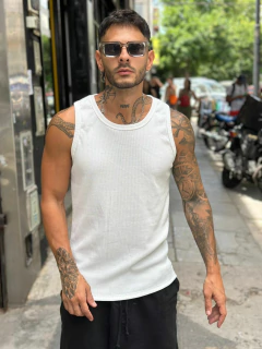 Musculosa ( blanca) en internet