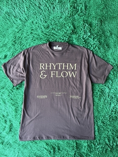 Remera oversize (marron)