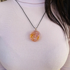 Colar Orgonite - Calêndula e Ametista - Energia do Amor - comprar online
