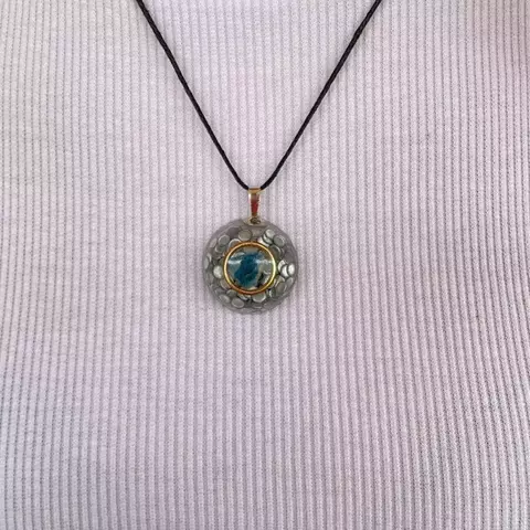 Colar Orgonite Globo - Metabólico - Emagrecimento - Apatita Azul - comprar online