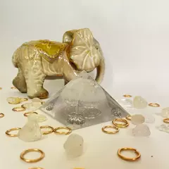 Orgonite Pirâmide - Cristal - Raio Branco - Arcanjo Gabriel - 6cm - comprar online