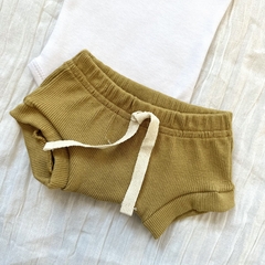 Mini Short mostaza