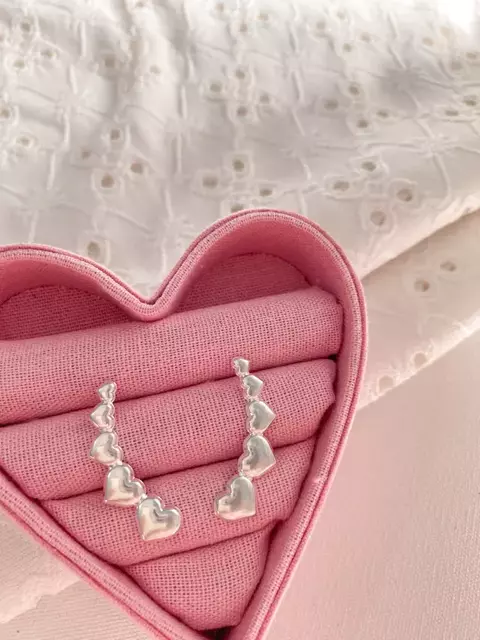 Brinco Earcuff Coração Prata