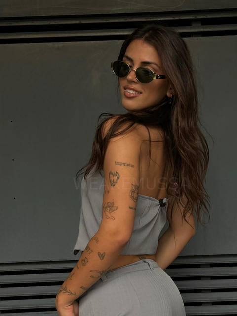 Lentes celine negros con marco dorado