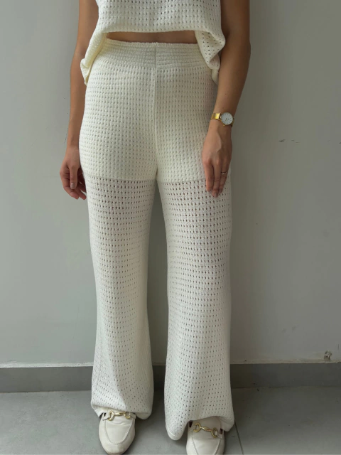 Calça Rendada I Off White - comprar online