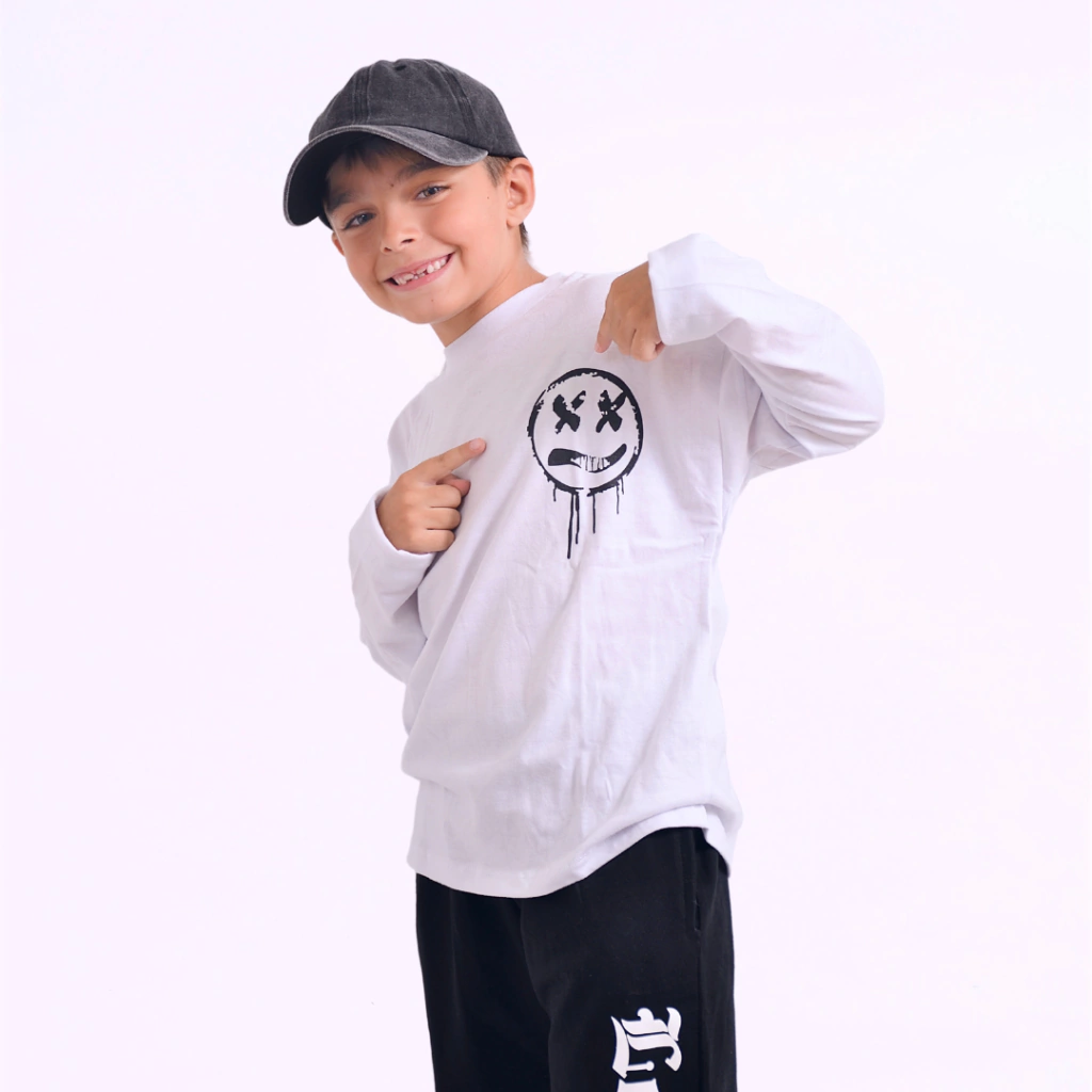 Camiseta Oversize "melted face"