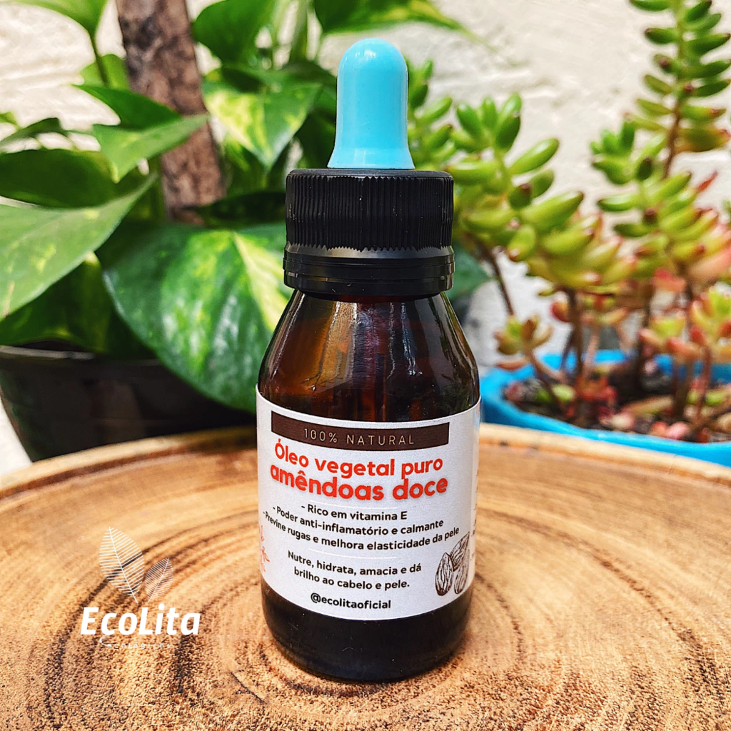 Óleo vegetal de amêndoa doce.